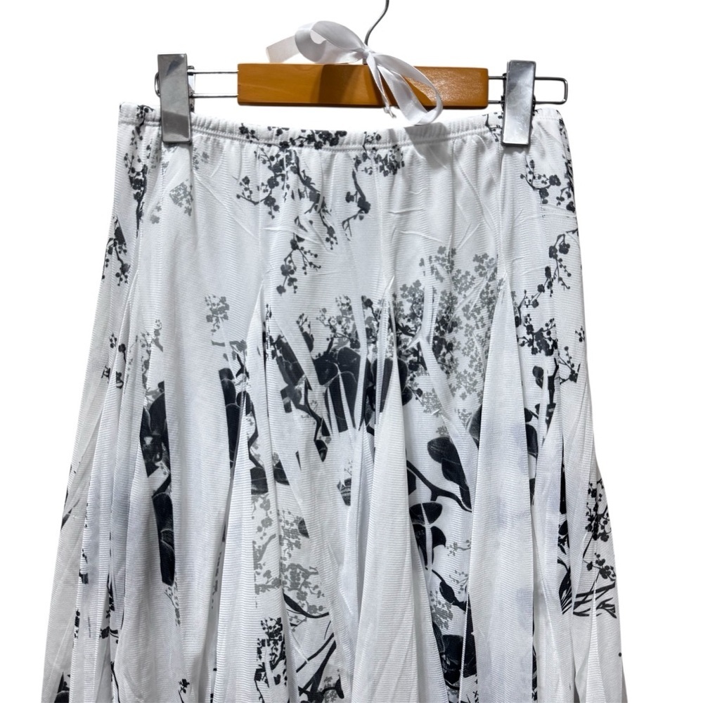 Ricki’s Floral Midi Skirt White Boho Print Cottagecore Fairycore Minimalist - Picture 2 of 7